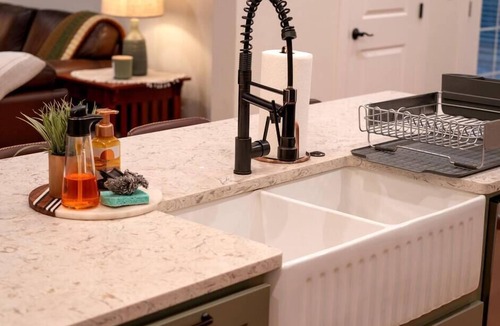 Harvard House | Cozy Escape at Moose Hollow