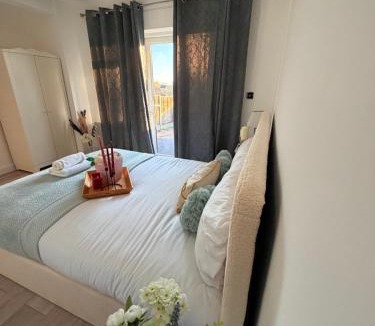 Northfield Apartment | Cozy Escape Garden Flat