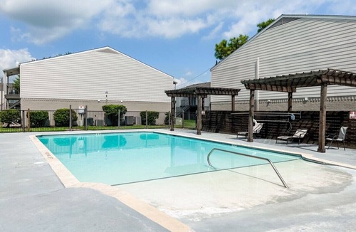 Texas City Apartment | Cozy Escape - Newly Renovated 10 min to Beach