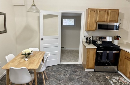 Cambridge House | Cozy Escape