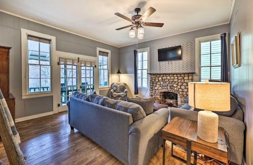 Eureka Springs Historic District House | Cozy Eureka Springs Cottage, Walk to Dtwn!
