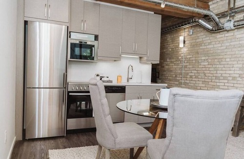 Exchange District Condo | Cozy Exchange District Suite | 1 Bed | 1 Bath |