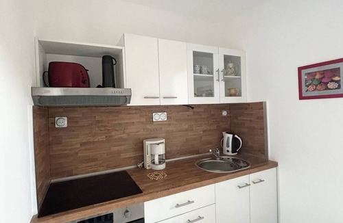Amelie-les-Bains-Palalda Apartment | Cozy F2 Apartment with Parking, Balconies, and WIFI Near Thermal Baths