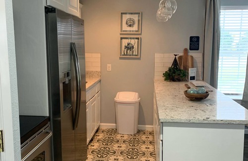 Ardmore House | Cozy family bungalow perfect for a couple or family of four
