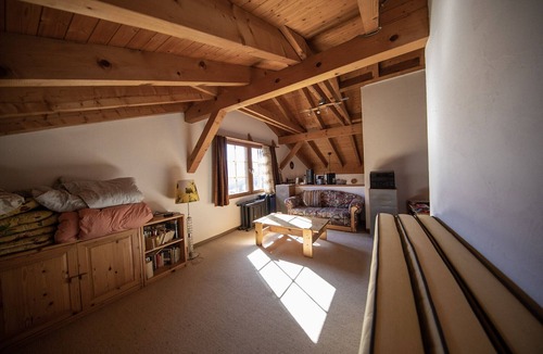 Albula-Alvra Ski Chalet | Cozy family chalet with fireplace
