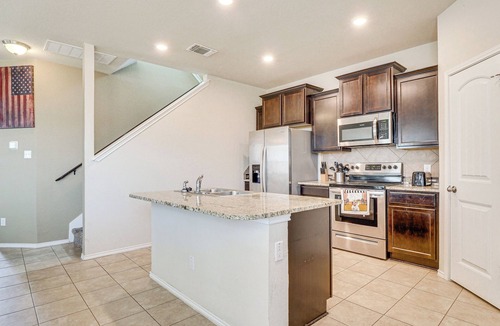 Jarrell House | Cozy & Family-Friendly 2-Story Home