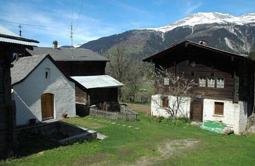 Grengiols Apartment | Cozy family-friendly apartment in an idyllic hamlet