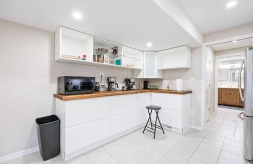 Brampton House | Cozy Family-Friendly Private Basement Suite