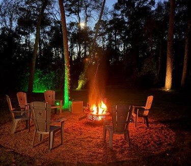 Conroe House | Cozy Family Getaway!