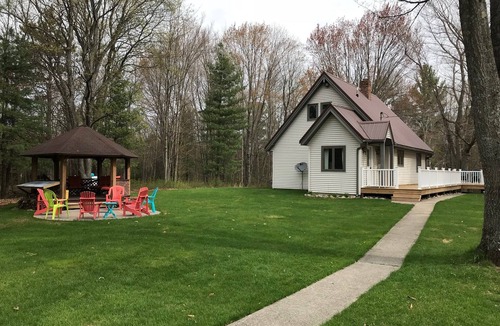 Lake City House | Cozy family getaway!