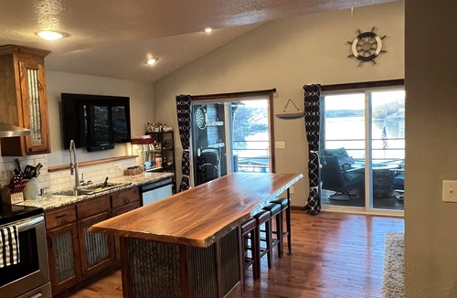 Rocky Mount House | Cozy family home, beautiful views, private dock and open boat slip!