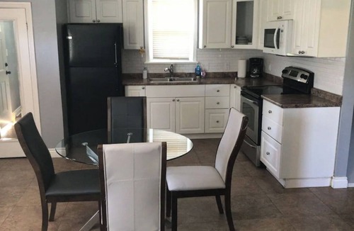 Bowmanville House | Cozy Family Sized House in Prime Bowmanville