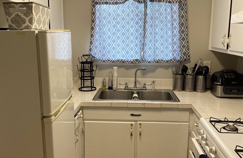 Little Rock House | Cozy Family Sized Home. 5 minutes from everything !