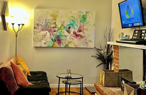 Mississauga Valleys Apartment | Cozy Family Space