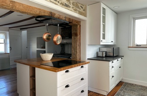 Refton House | Cozy Farmhouse in Lancaster