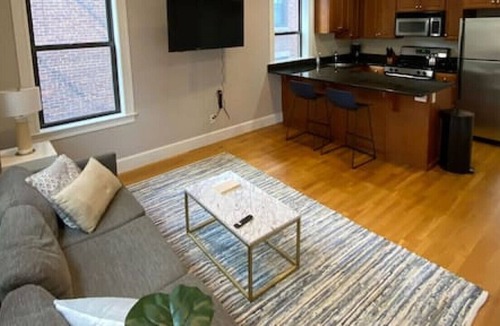 Fenway–Kenmore Apartment | Cozy Fenway 1Br/1Ba | Close to Fenway Park!