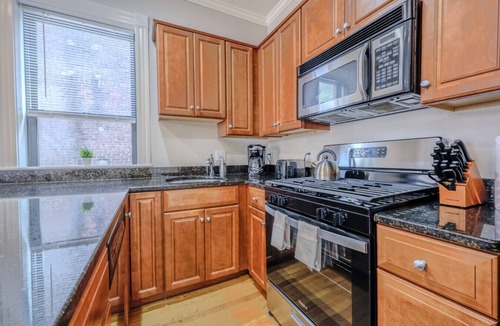 Fenway–Kenmore Apartment | Cozy Fenway 1Br/1Ba | Close to Fenway Park!