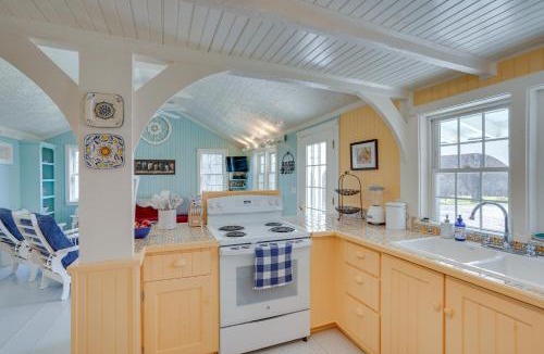 Vernon House | Cozy 'Fiddler's Rest:' Cabin: 11 Miles to Skiing!