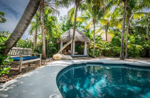 Bel Air House | Cozy Fireplace I Heated Pool I Fully Stocked
