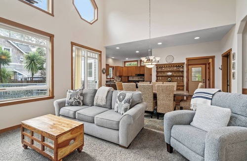 Neskowin House | Cozy fireside retreat by Proposal Rock with ocean views, sun.
