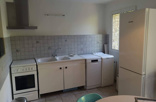 Merindol-les-Oliviers Apartment | Cozy flat in Provence - view to Mont Ventoux