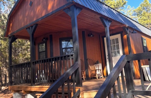 Antlers Cabin | Cozy Forest Cabin - Relax. Recharge. Repeat. Closer than Broken Bow is to Dallas