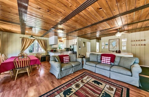 Country Club Estates Cabin | Cozy Forest Getaway | Foosball Fun + A/C Comfort