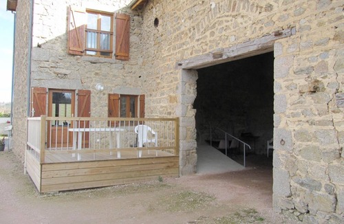 La Guillermie Cottage | Cozy Former Workshop for Mountain Holidays