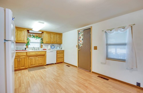 Fort Cobb Cabin | Cozy Fort Cobb Home Rental Near Lake Access!
