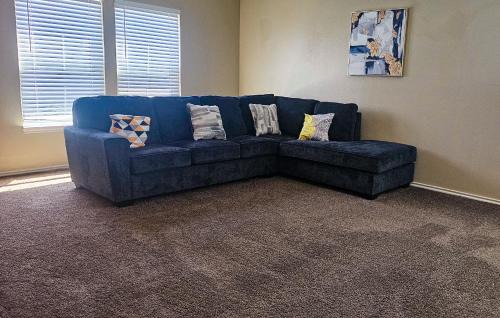 Converse House | Cozy Four Bedroom Residence in Converse