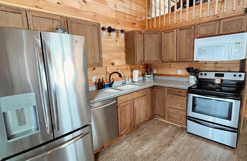 Phillips House | Cozy Four Season Home