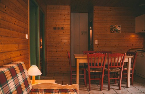 Moutiers-Sous-Chantemerle House | Cozy Cottage Retreat for Two