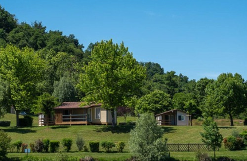 Saint-Donat-sur-l'Herbasse Ski Chalet | Cozy chalet with terrace