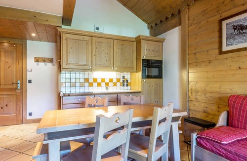 Saint-Martin-de-Belleville Apartment | Cozy 3-room apt with pool, spa & parking - 6 guests