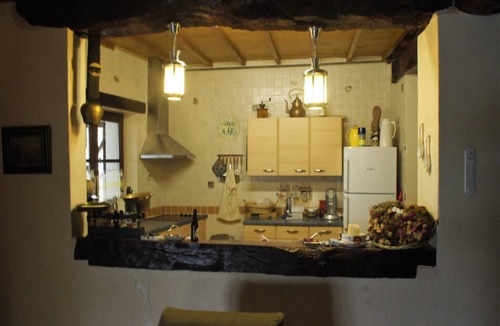 Monfort House | Cozy French Escape in Monfort