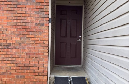 Fayetteville House | Cozy fully furnished modern duplex for rent
