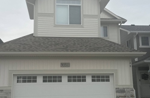 Regina House | Cozy Fully Furnished 1BR Suite in Regina
