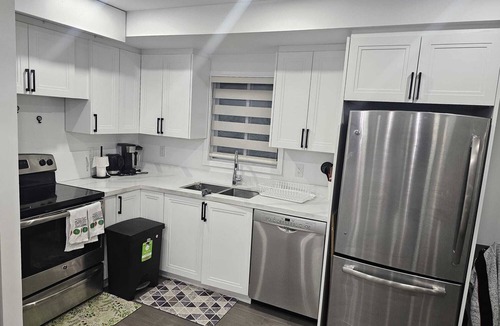 Cookstown House | Cozy Fully Furnished Home Exclude Basement