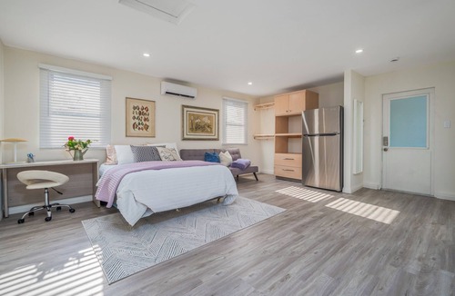 Covina House | Cozy fully upgraded ADU with AC in Covina