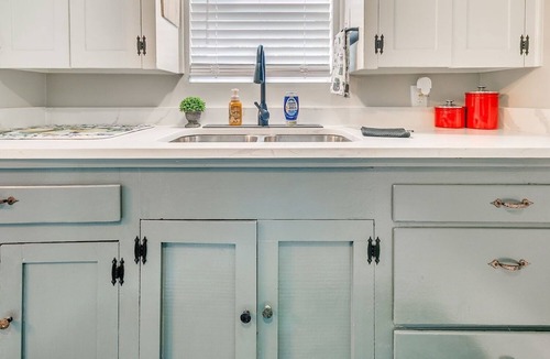 Central Oklahoma City House | Cozy- Fun/Relaxing - Sleeps 8 - Games - Wifi - Streaming - pets ok - Central OKC
