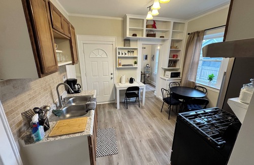 Westside Apartment | Cozy furnished 2 bedroom, 1 bath apartment + Office Space.