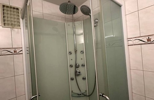 Baden Apartment | Cozy Furnished Room in Baden with Easy Transport Access
