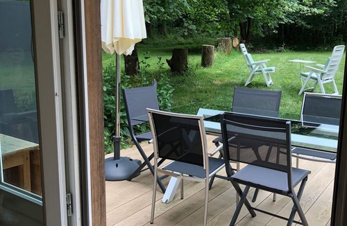 Guerande Cottage | Cozy gîte near Guérande with Wi-Fi and terrace