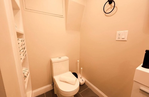 Prudential - St. Botolph Apartment | Cozy Garden Level Studio