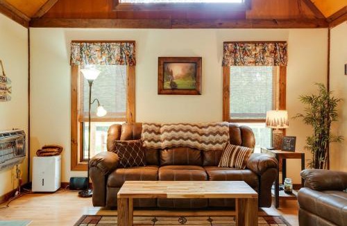 Menlo Apartment | Cozy Georgia Abode w/Deck, Fire Pit & Lake Access