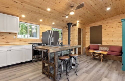Carling Cottage | Cozy Georgian Bay Cottage
