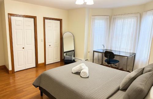 Winter Hill Apartment | Cozy Get Away Somerville