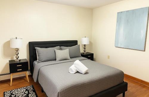 Winter Hill Apartment | Cozy Get Away Somerville