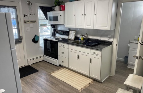 North Troy Apartment | Cozy Getaway close to Jay Peak!