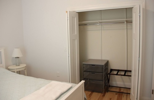 Back Cove Apartment | Cozy Getaway In The City